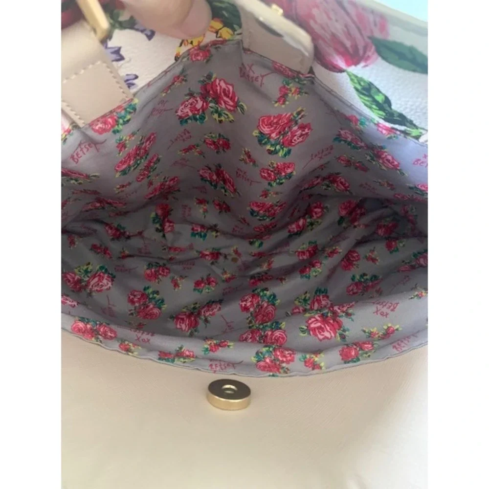 Betsey Johnson betsey johnson